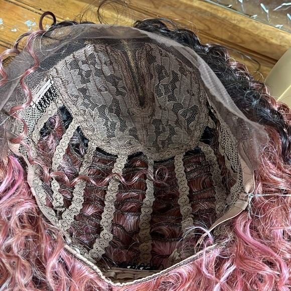 Dark root pink water wave look lace front 💞 - Picture 5 of 5